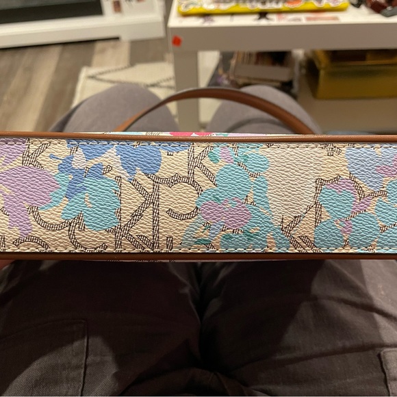 CALVIN KLEIN PURSE - Picture 5 of 8